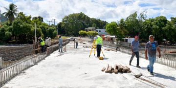 Avanza a ritmo acelerado el puente de los hierros, una nueva puerta de entrada a Baní