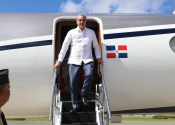 Presidente Abinader se reintegra a sus labores en el Palacio Nacional después de regresar de Guyana