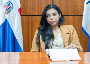 Yeni Berenice lamenta asesinato de mujer que había denunciado a su expareja