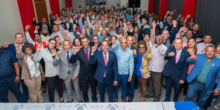 Radhamés Silverio recibe respaldo de Impulso Académico en sus aspiraciones a la Rectoría de la UASD