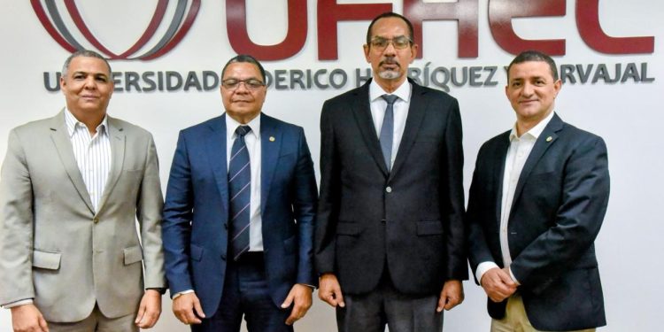 UFHEC y ADOPROSOFT impulsarán la innovación tecnológica y el desarrollo de talento en software