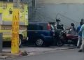 Violento enfrentamiento entre motoristas y conductor de camión tras choque múltiple en Moca