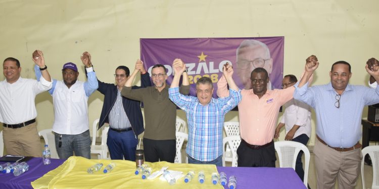 La Caleta reafirma respaldo al proyecto Gonzalo Castillo 2028 durante encuentro del PLD