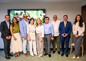 Alcaldía de Santiago presenta proyecto “Coches Turísticos” enfocado en bienestar animal, dignificación de cocheros y preservación cultural