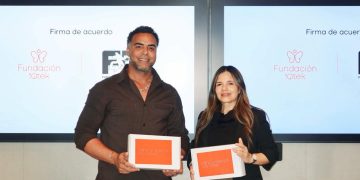 Fundación iQtek y Boomstick23 Foundation suscriben acuerdo para impulsar la formación tecnológica de jóvenes