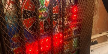 Policía ocupa máquinas tragamonedas y equipos de juegos de azar en operativos en SDE