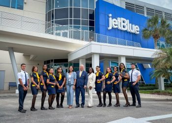 Exitosa práctica internacional de Tripulantes VIP en la “Universidad de JetBlue” – Orlando, Florida