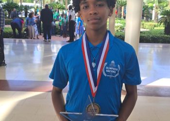 Faudy Estevez del Colegio Montessori Manaen gana primer lugar en Olimpiadas del MINERD en años consecutivos