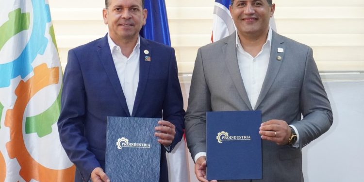 Proindustria y CESDN firman convenio para fortalecer el desarrollo industrial y empresarial de Santo Domingo Norte