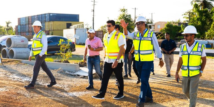 CAASD avanza trabajos en la avenida San Vicente de Paúl