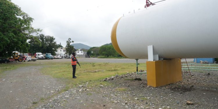 Industria y Comercio suspende operaciones de dos envasadoras de gas por incumplimientos de seguridad