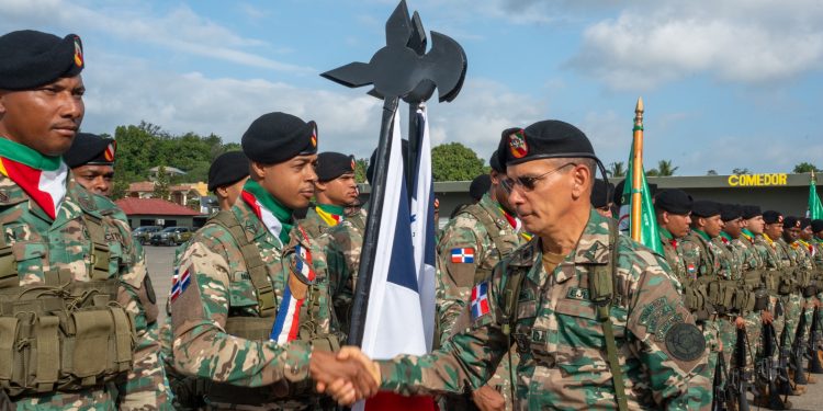 Comandante del Ejército inspecciona unidades y operatividad fronteriza en provincias de la Línea Noroeste