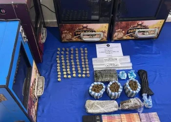 Intervención en la 42 de Capotillo: Arrestan a siete personas y ocupan miles de gramos de drogas