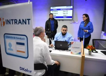 Intrant habilita oficina de licencias en centro de retención vehicular de Santo Domingo Oeste