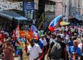 Miles de haitianos marchan en Puerto Príncipe para exigir paz y reapertura de carreteras