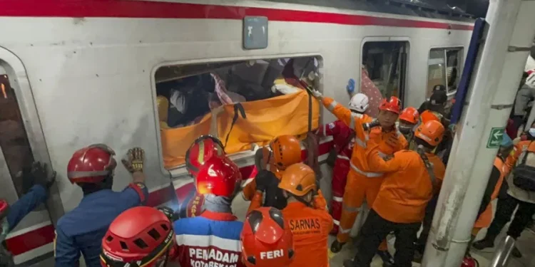 Al menos cuatro muertos en el segundo accidente ferroviario en cuatro días en Indonesia