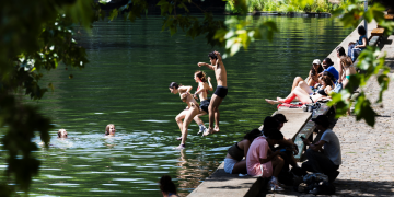 Al menos 40 personas han muerto ahogadas durante la ola de calor en Francia