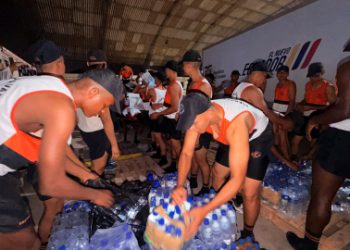 Ecuador envía 14 toneladas de ayuda humanitaria para afectados por terremotos en Venezuela