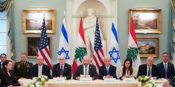 Irán anunció el cese de los ataques contra Israel y su presidente aseguró que el país no abandonó las negociaciones