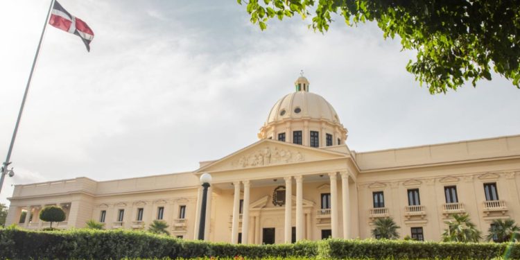 Abinader propone cambios al Código Civil para unificar aplicación de las leyes en el GSD