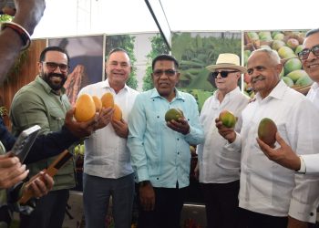 Ministro de Agricultura destaca crecimiento de exportaciones de mango en apertura de Expo Mango 2026