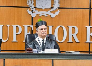 TSE ordena levantar embargo de cuentas del PHD y reconoce a Ramón Emilio Goris como presidente de la organización