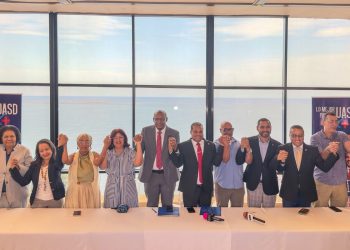 Radhamés Silverio y Eliosnet Vidal firman alianza para fortalecer la Facultad de Artes de la UASD