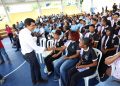Wellington Arnaud socializa con estudiantes y fuerzas vivas de Boca Chica proyecto de saneamiento del municipio
