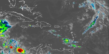 Indomet: Onda tropical provocará aguaceros esta tarde en varias localidades del país