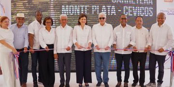 Raquel Peña entrega carreteras Monte Plata–Cevicos y San Pedro-Rincón Claro