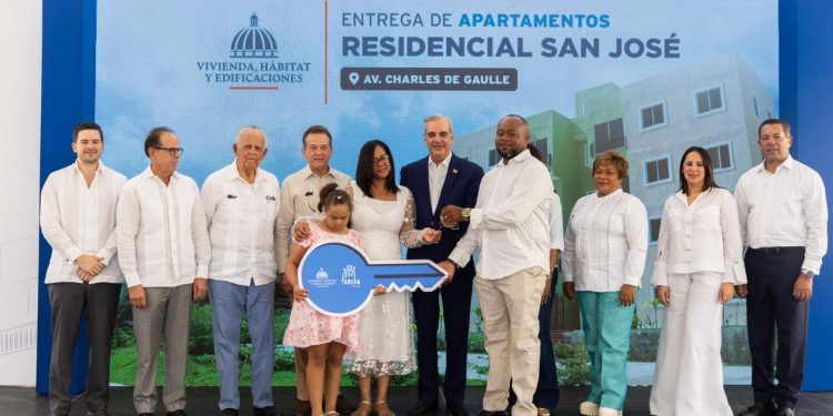 Ministro Ito Bisonó: más de 1,300 dominicanos ya construyen una nueva historia desde Urbanización San José