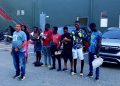 Detienen conductor con haitianos indocumentados en autobús en San Juan