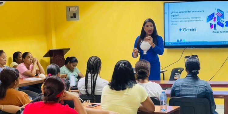 Magnolia Cuello amplía presencia en espacios sociales, académicos y políticos