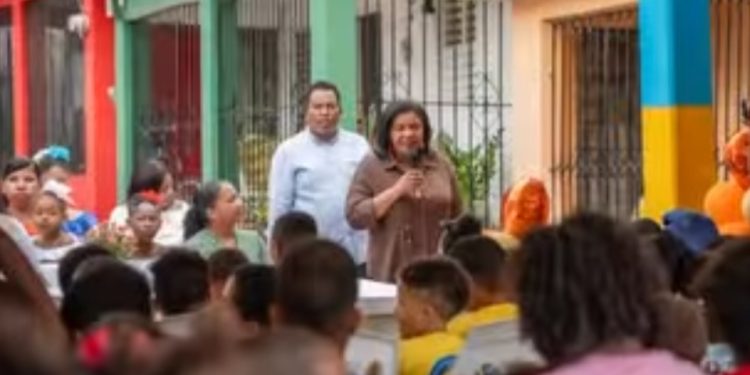 Jornada solidaria de Educación Calzada lleva alegría a niños de Katanga Los Mina