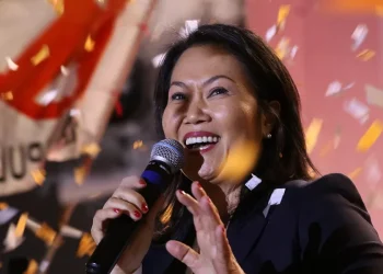 Fujimori incrementa su ventaja y el partido de Sánchez convoca una gran protesta en Perú