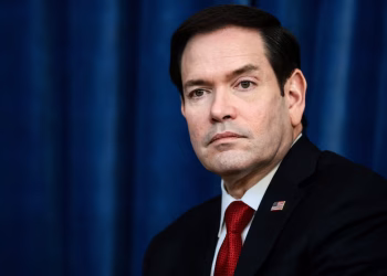 Marco Rubio comienza una gira por el Golfo para presentar el acuerdo preliminar entre Estados Unidos e Irán