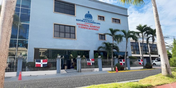 Construcción creció 7.1 % en mayo; MIVHED destaca avances en modernización de la permisología para seguir impulsando el sector