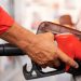 Gobierno congela precios de combustibles esenciales