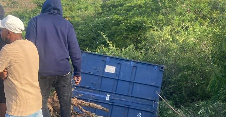 Accidente de patana deja una persona fallecida y una herida en Azua