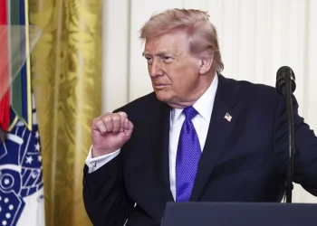 Trump: "Hoy volveremos a atacar Irán con fuerza"