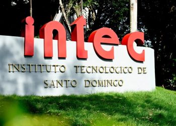 Conexión Interactiva e INTEC reúnen a profesionales y estudiantes para reflexionar sobre comunicación y liderazgo