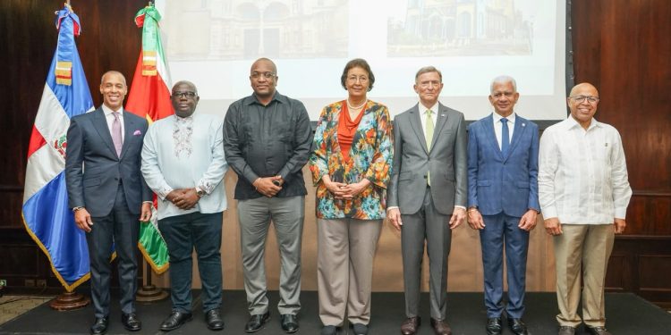 República Dominicana y Surinam acercan a sus sectores empresariales para impulsar comercio e inversiones