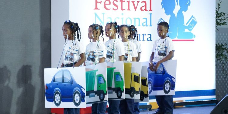 Ministerio de Educación celebra Festival Nacional de Lectura del Primer Ciclo de Primaria