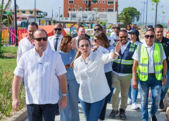 Carolina y Paliza supervisan trabajos finales del Paseo 30 de Mayo y anuncian su inauguración la próxima semana