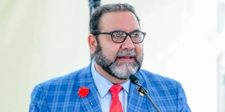 Rogelio Genao invita a locales y turistas a celebrar la nueva edición del Festival de Las Flores en Jarabacoa