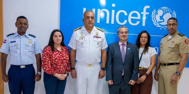 DGM y UNICEF coordinan atención a niños y adolescentes en centros de procesamiento migratorio