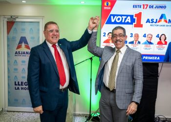 Fidel Munnigh llama a la continuidad con innovación en cierre de campaña al decanato de artes de la UASD