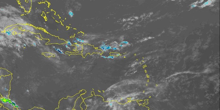 Indomet prevé aguaceros fuertes, tormentas eléctricas y posibles granizadas por incidencia de vaguada y onda tropical