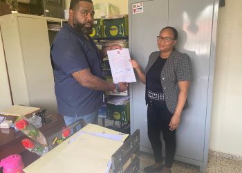 Regidor Caonabo Hubieres somete proyecto de resolución para ampliar cementerio municipal de Bayaguana