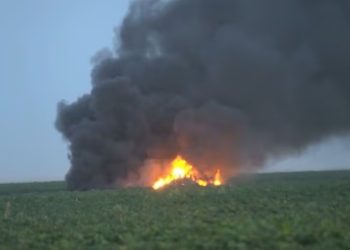 Avión de combate se estrella en el estado de Washington y provoca un incendio forestal